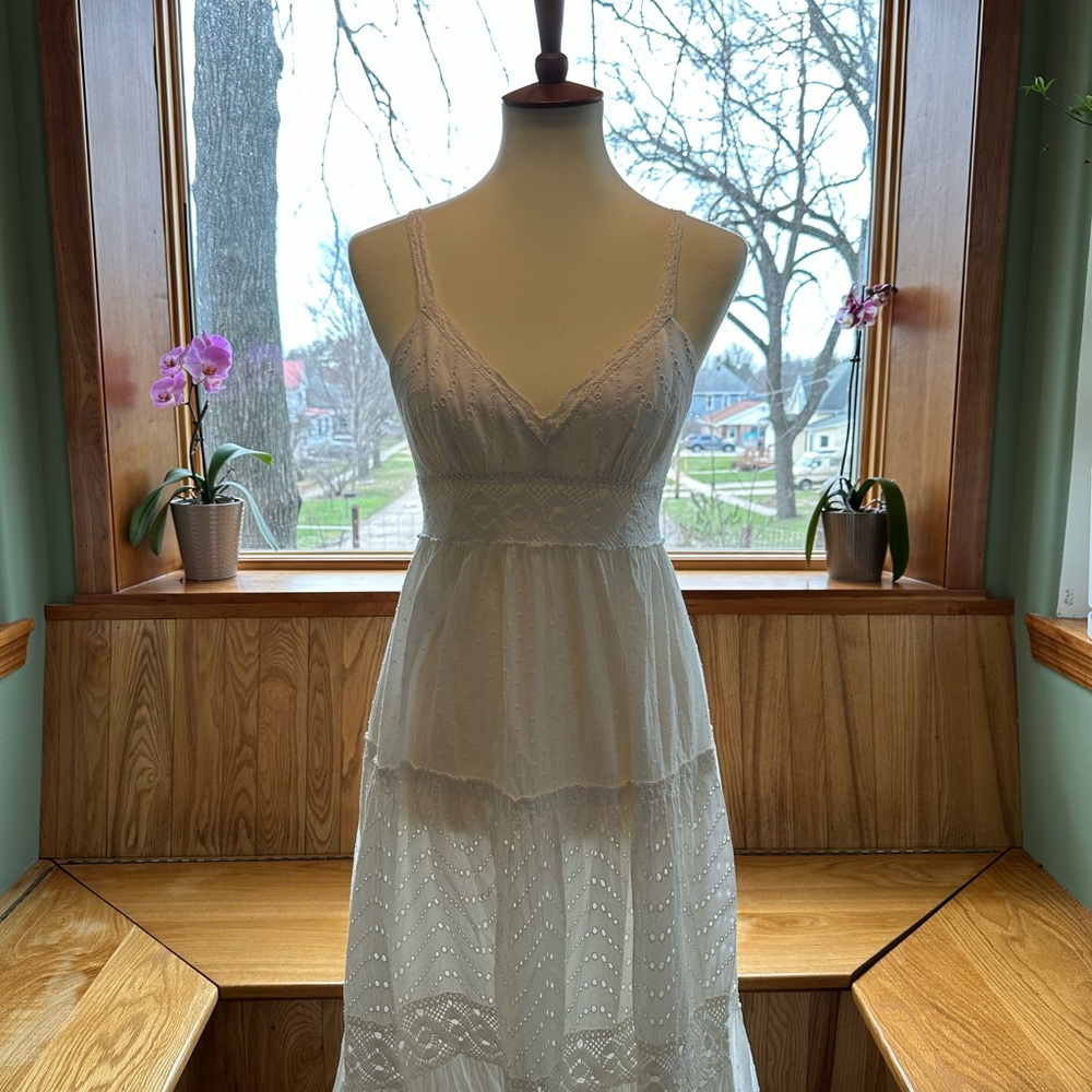 BCBG Max Azria White Eyelet Maxi Dress with Lace Bodice S